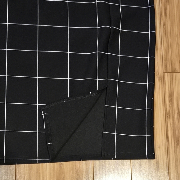 NWT Mia Rose Grid Pencil Skirt - Picture 2 of 7